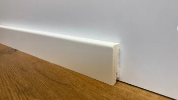 Lišta CUBE 631 výška 6 cm - RAL 9010